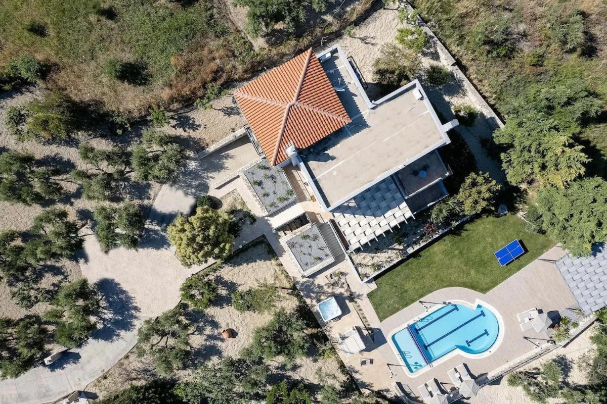 Villa Kyveli Лутра Экстерьер фото