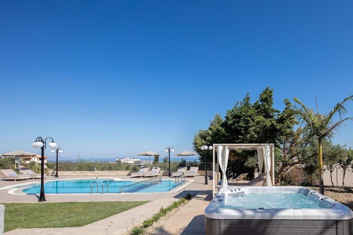 Villa Kyveli Лутра Экстерьер фото